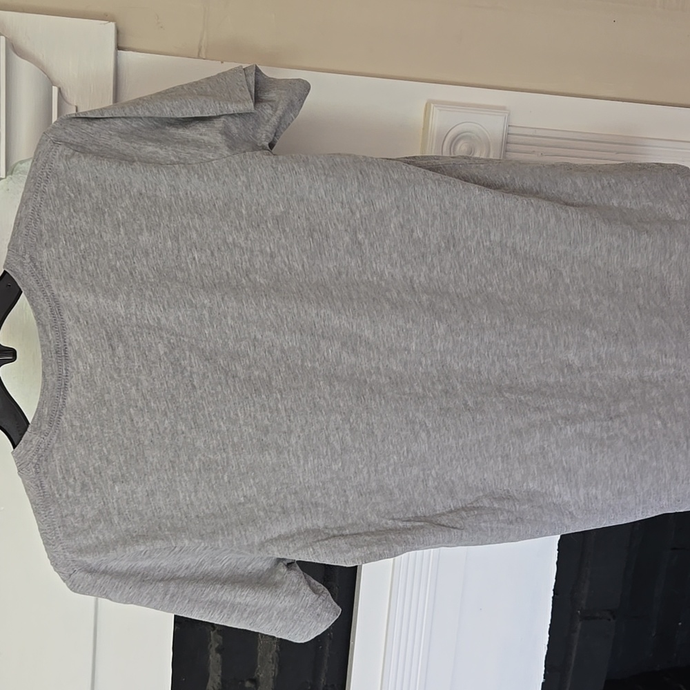 Kurzgesagt Gray Bird Graphic T-Shirt - Picture 8 of 8